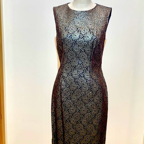 🎉HP‼️⚜️NWT! Metallic White House Black Market Pewter Sheath✨✨✨ - Picture 6 of 14